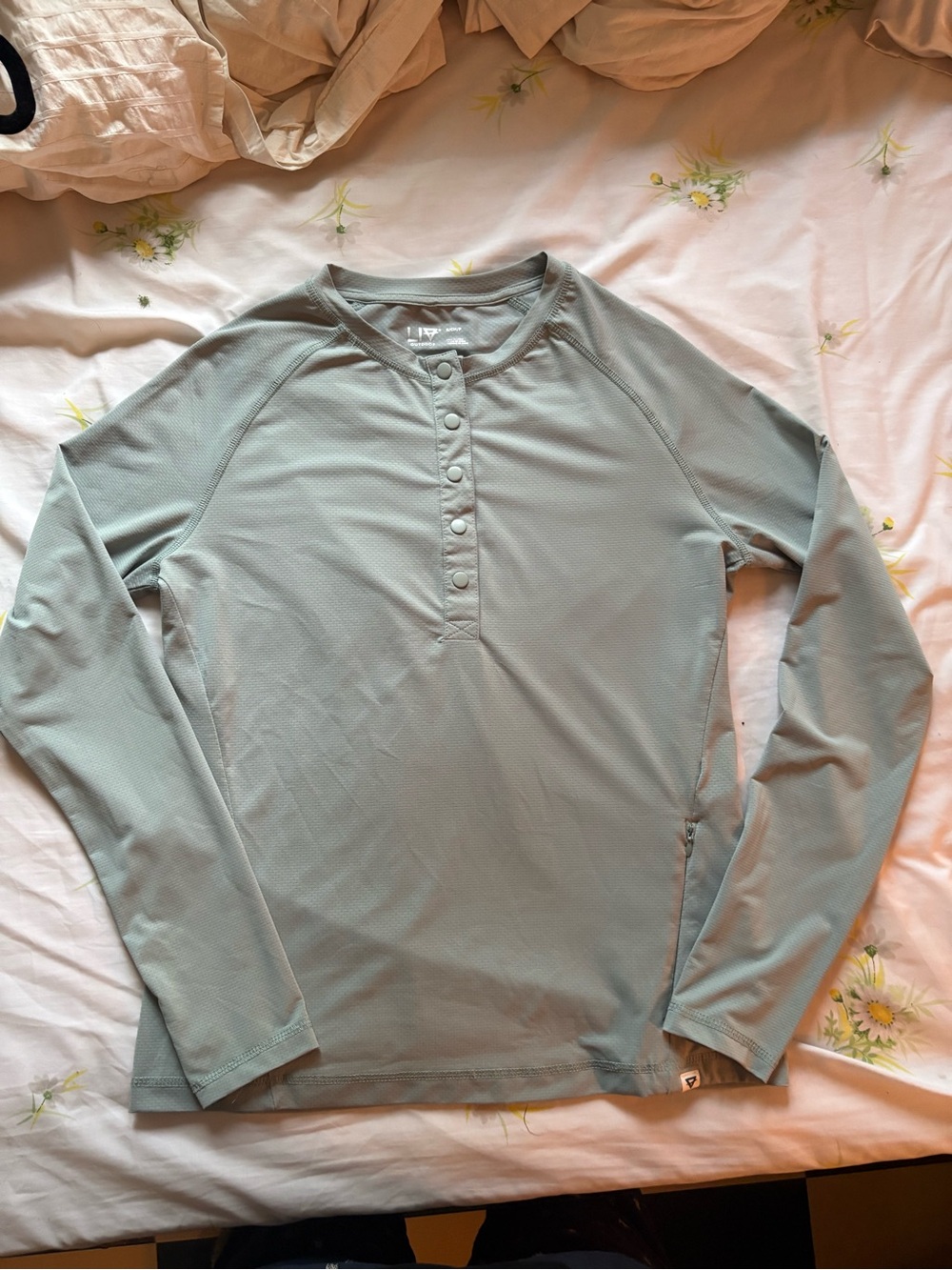 Light Long-Sleeve Active Shirt